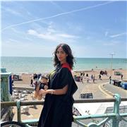¡Hola! Soy Giselle, nativa de Inglaterra y graduada en Psicología, con más de tres años de experiencia como tutora particular. Aun